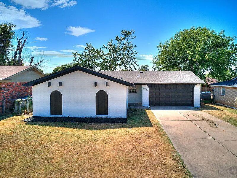 10917 N Mckinley Avenue Property Photo 2