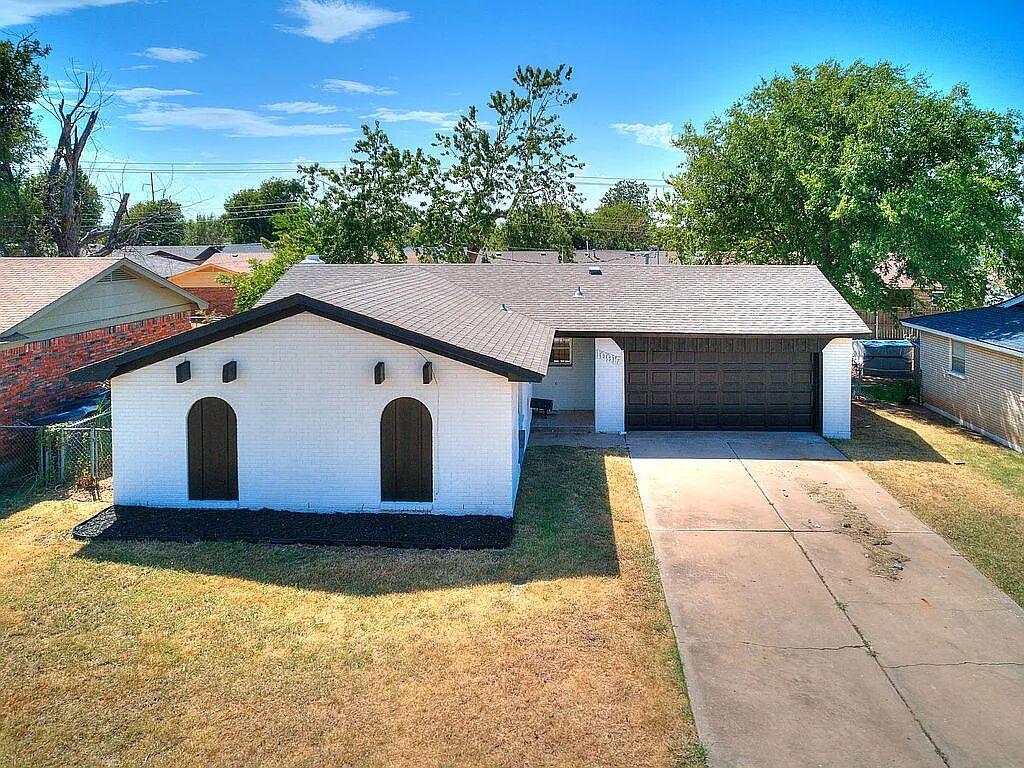 10917 N Mckinley Avenue Property Photo 3