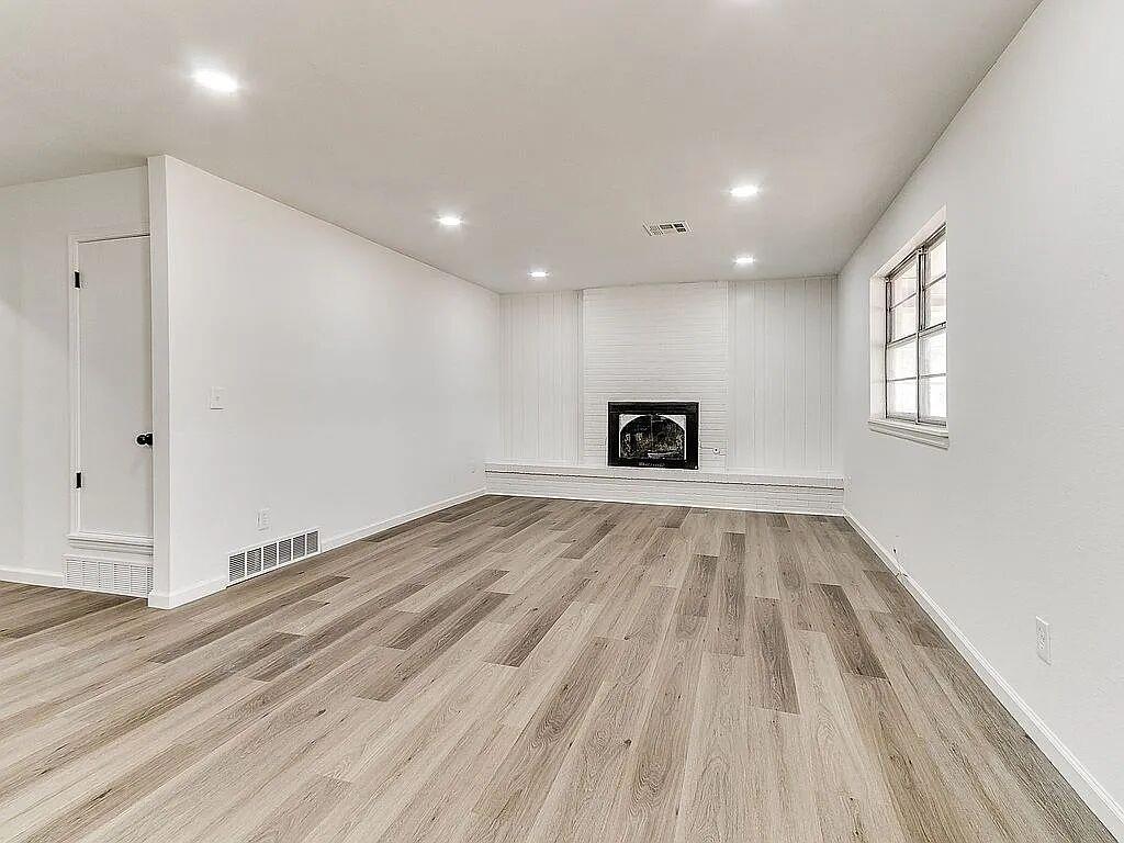10917 N Mckinley Avenue Property Photo 13