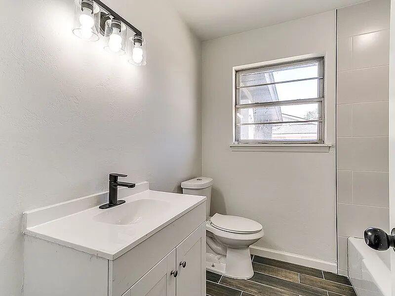 10917 N Mckinley Avenue Property Photo 26