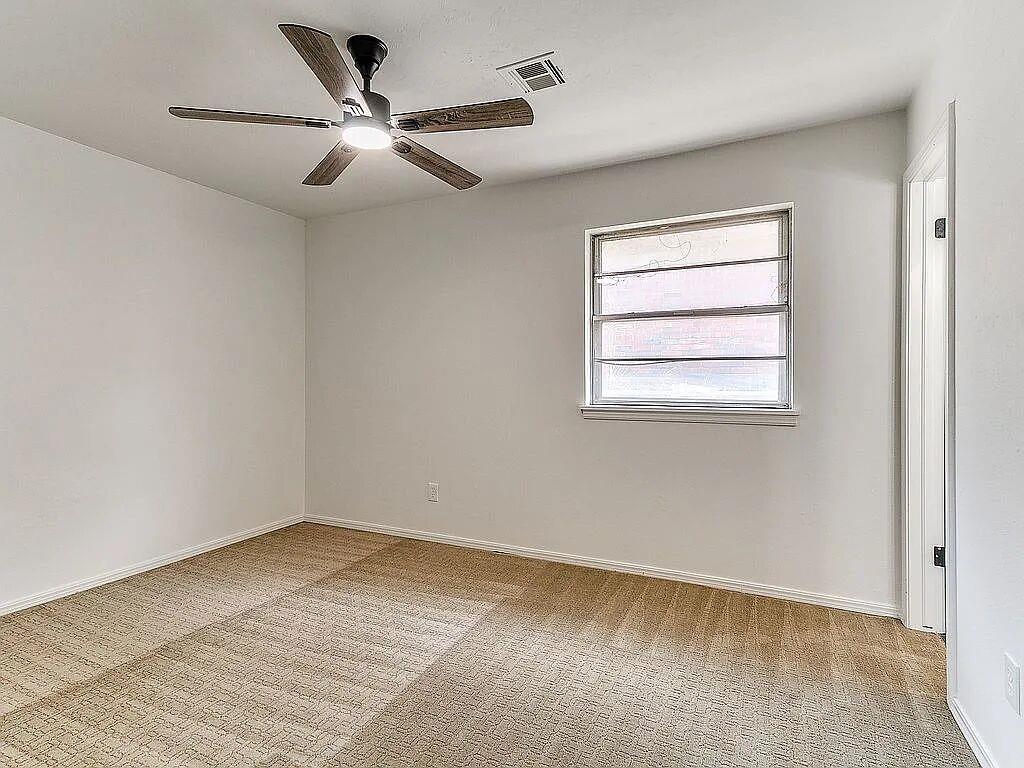 10917 N Mckinley Avenue Property Photo 31