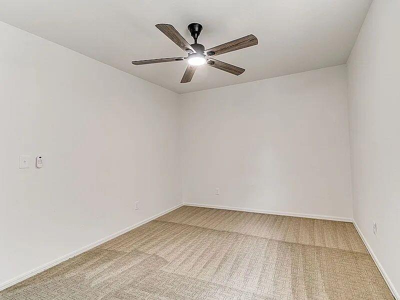 10917 N Mckinley Avenue Property Photo 32