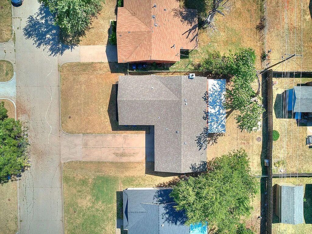10917 N Mckinley Avenue Property Photo 43