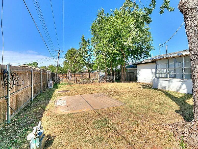10917 N Mckinley Avenue Property Photo 44