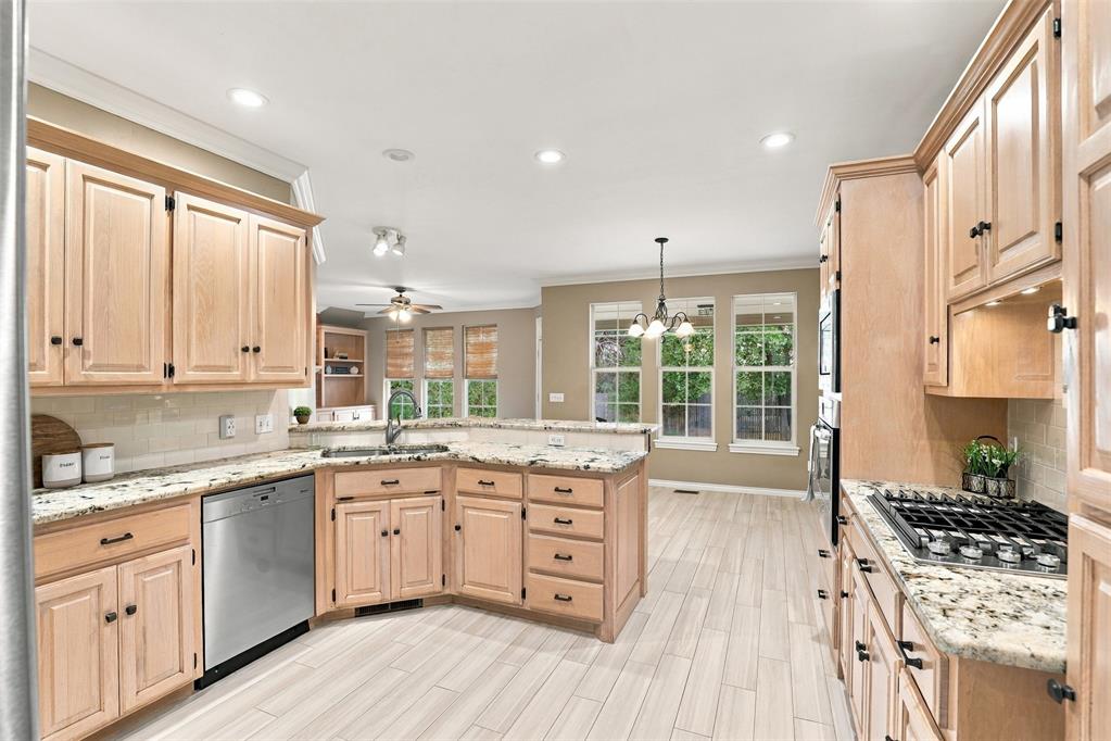 13728 Kirkland Ridge Property Photo 10