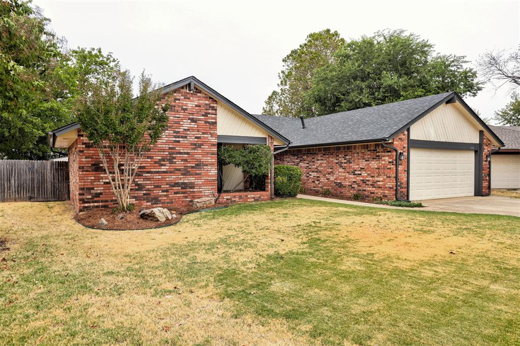 1201 Morrison Trail Property Photo 3