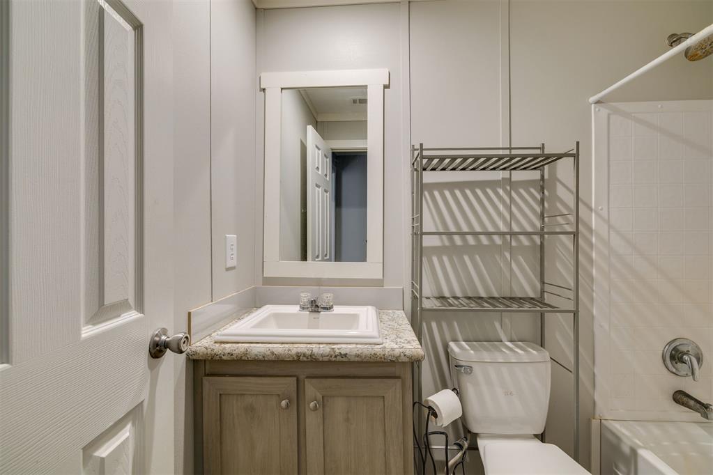 333846 E 990 Road Property Photo 33