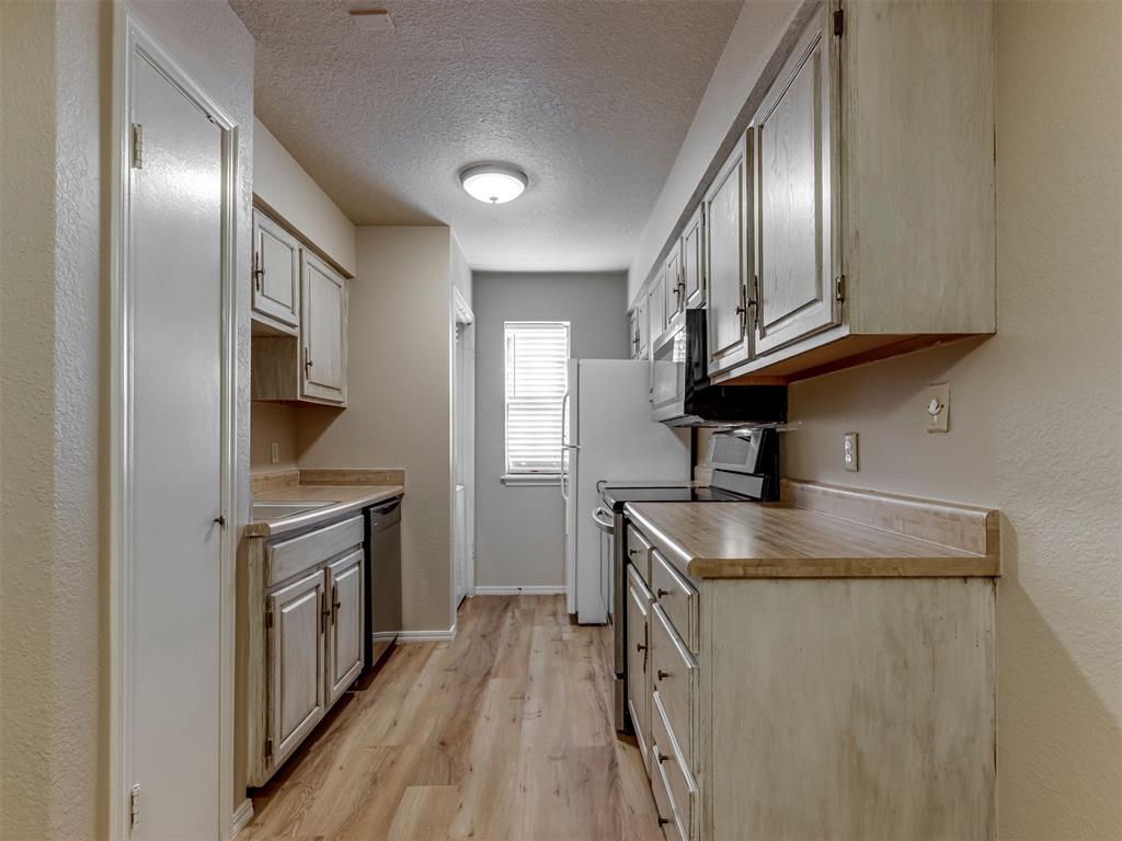 14325 N Pennsylvania 37a Property Photo 11
