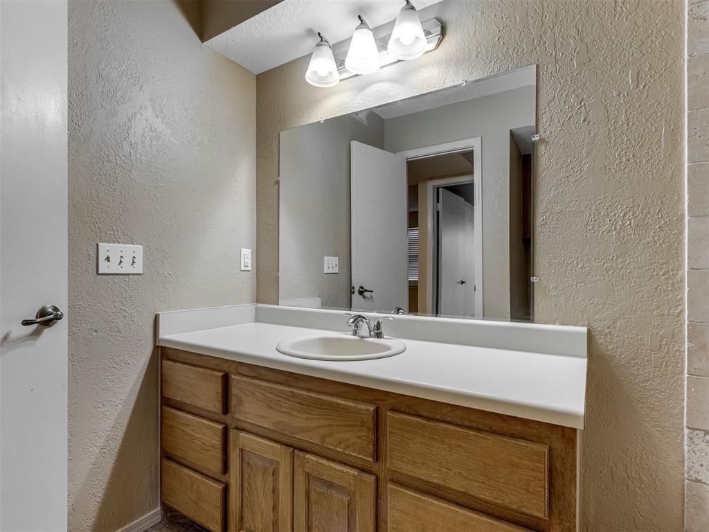 14325 N Pennsylvania 37a Property Photo 21