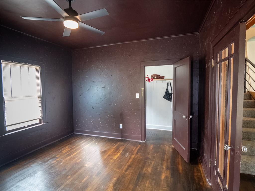 610 S Hoff Avenue Property Photo 20