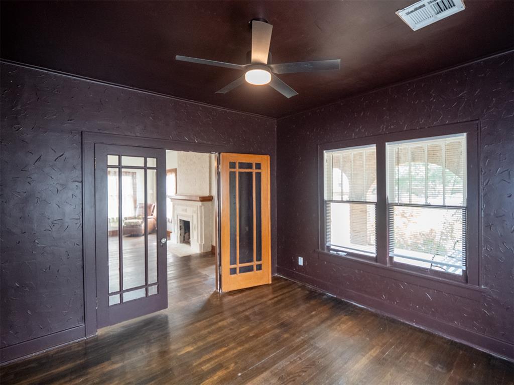 610 S Hoff Avenue Property Photo 21