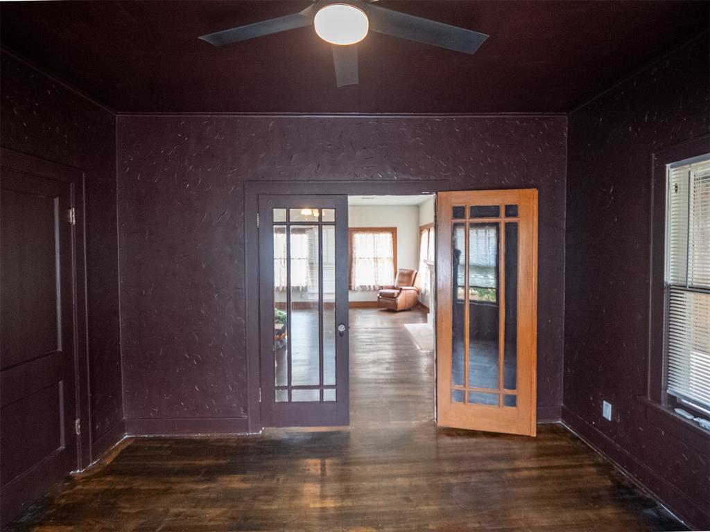 610 S Hoff Avenue Property Photo 22