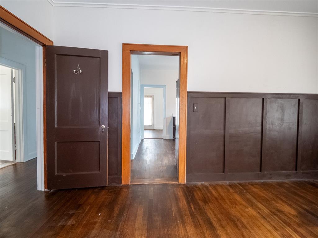 610 S Hoff Avenue Property Photo 28