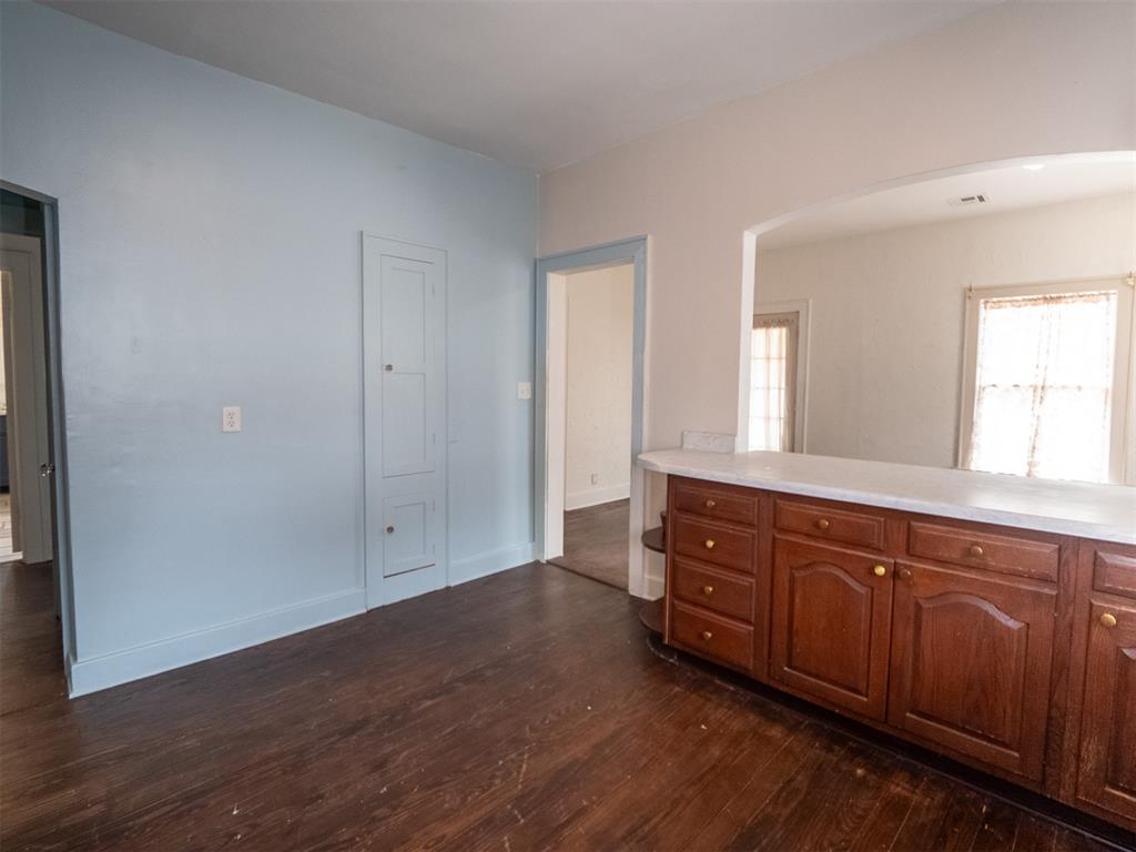 610 S Hoff Avenue Property Photo 33