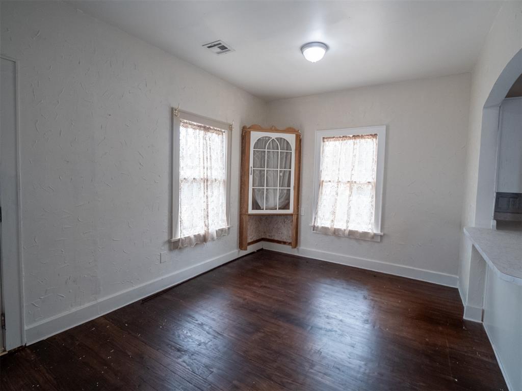 610 S Hoff Avenue Property Photo 34