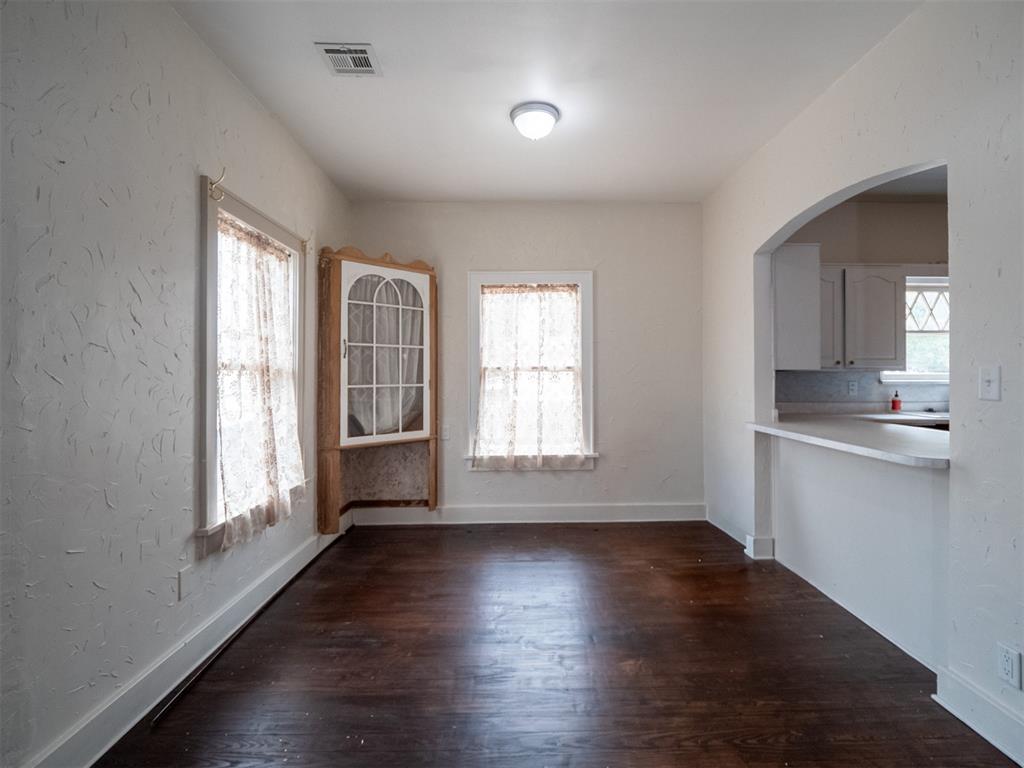 610 S Hoff Avenue Property Photo 35