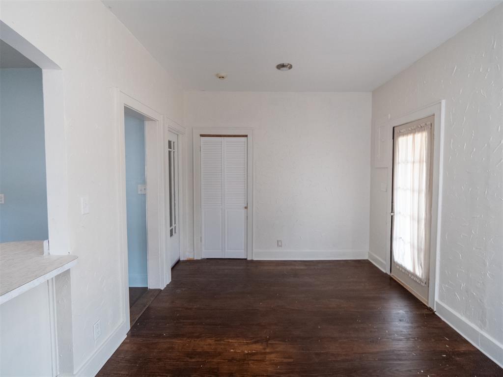 610 S Hoff Avenue Property Photo 39