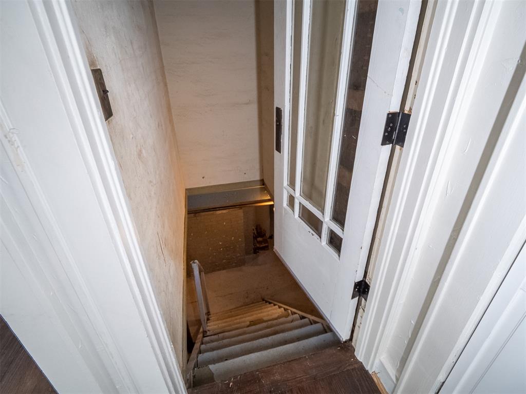 610 S Hoff Avenue Property Photo 41