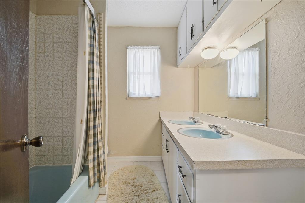 14964 Ne 71st Street Property Photo 6