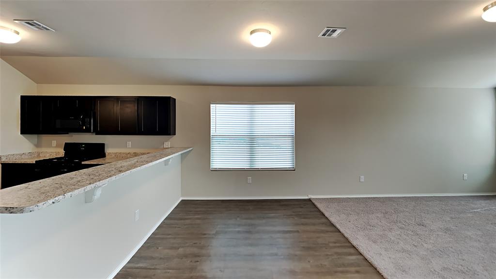 9905 Rattlesnake Lane Property Photo 6
