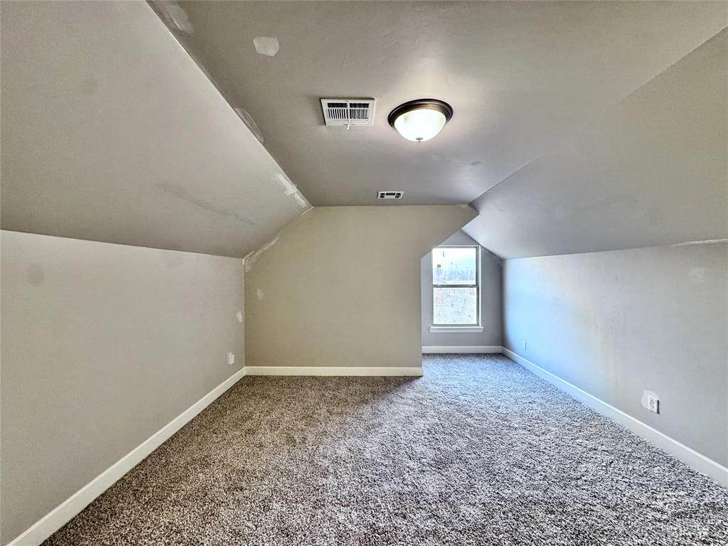 707 Florence Terrace Property Photo 12