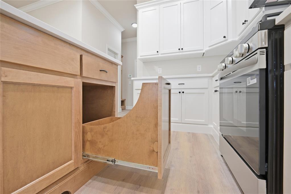 667 Almond Blossom Road Property Photo 10