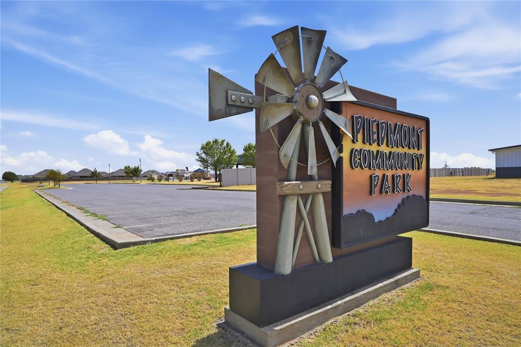 667 Almond Blossom Road Property Photo 32