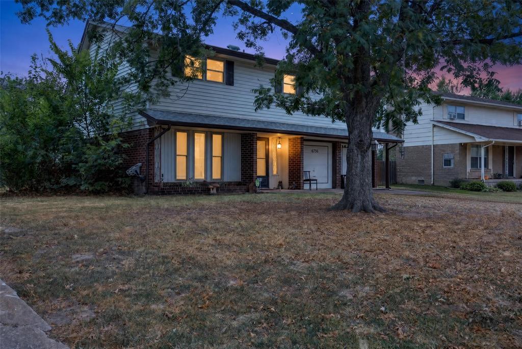4736 S Newport Drive Property Photo 4
