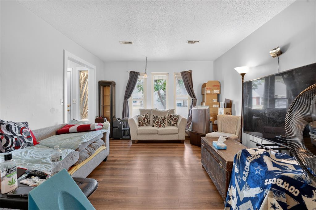 4736 S Newport Drive Property Photo 8