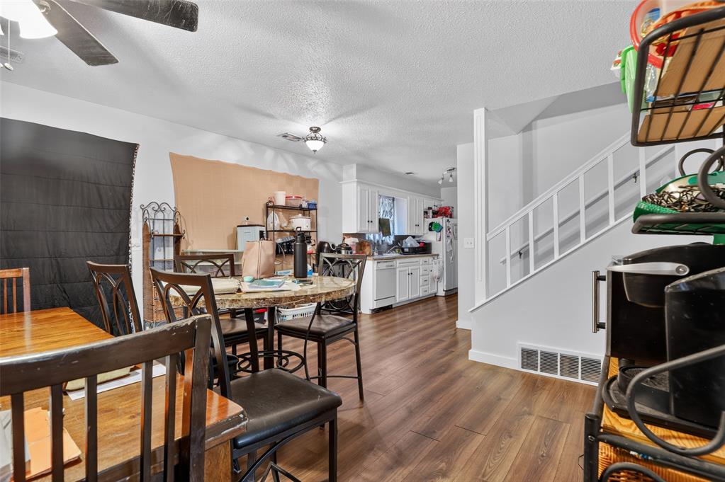 4736 S Newport Drive Property Photo 12