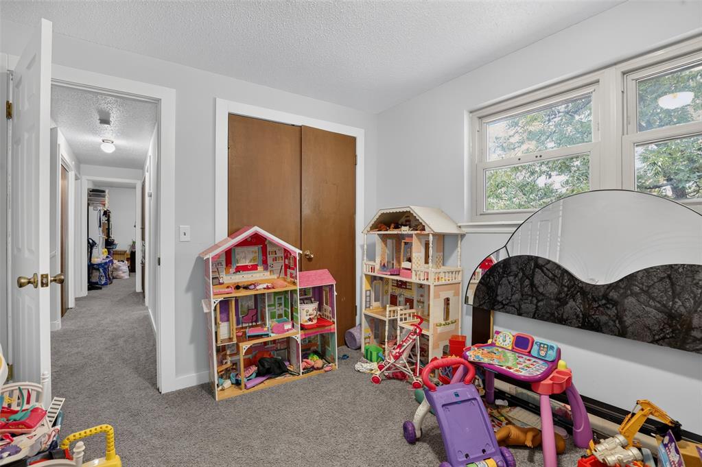 4736 S Newport Drive Property Photo 28