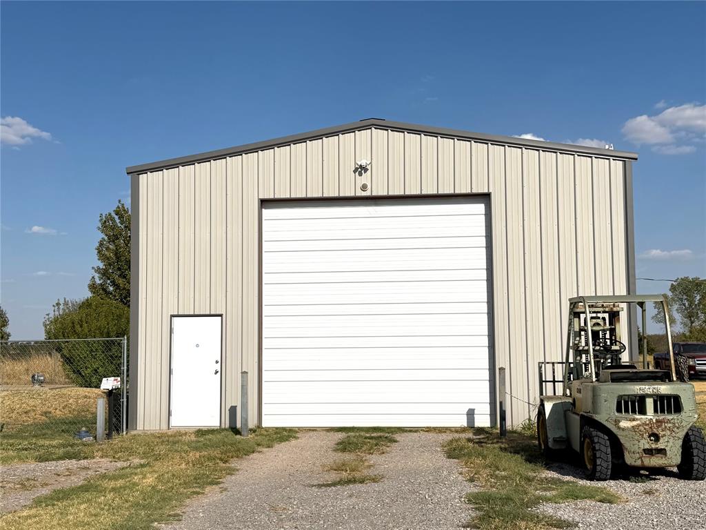 1515 Highway 81 Property Photo 13