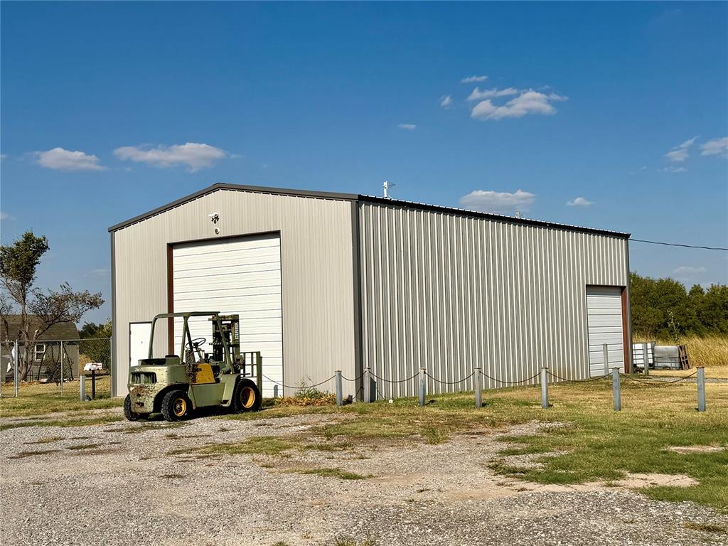 1515 Highway 81 Property Photo 15