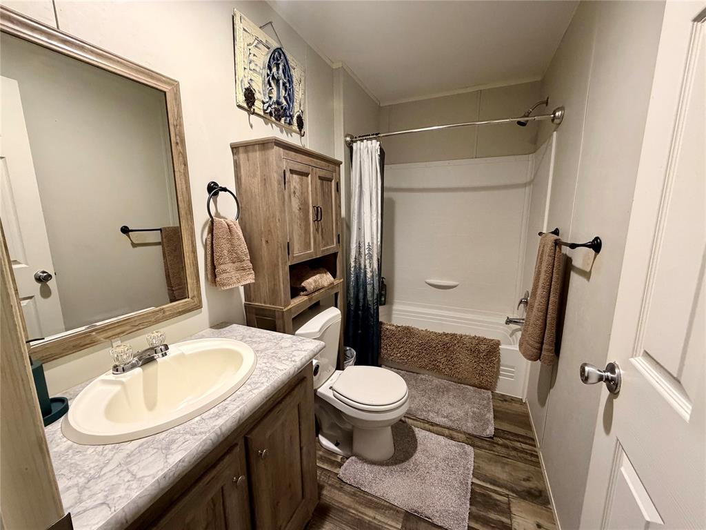 1515 Highway 81 Property Photo 37