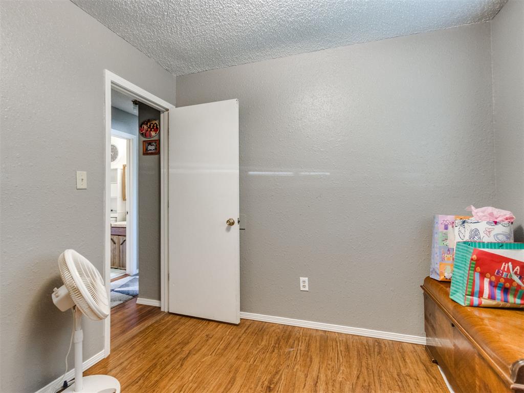 604 Meadowlake Drive Property Photo 17