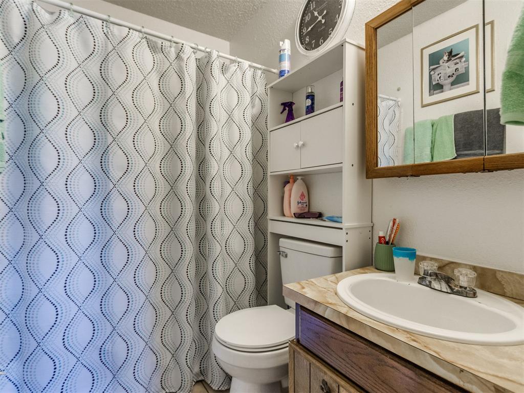 604 Meadowlake Drive Property Photo 20