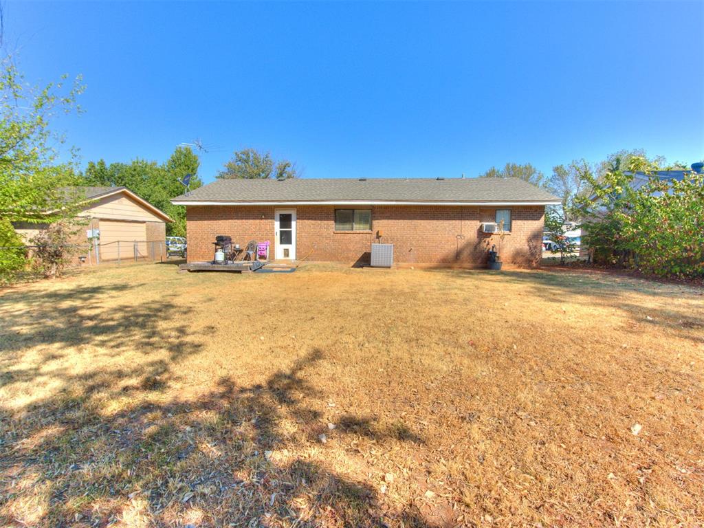 604 Meadowlake Drive Property Photo 24