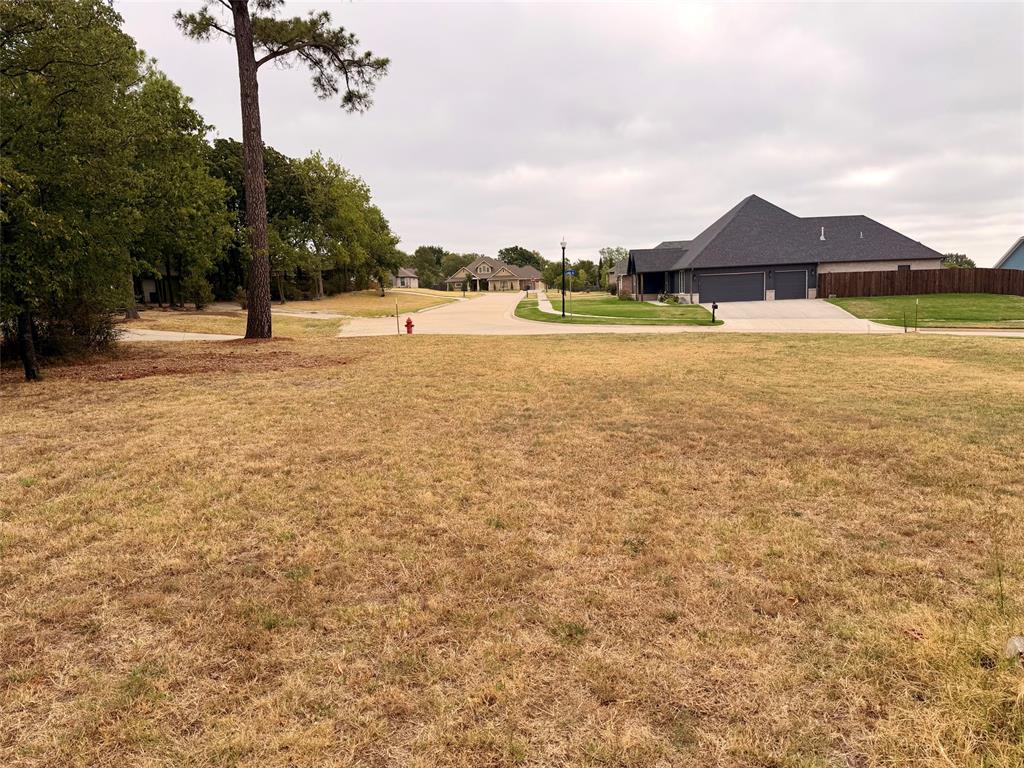 1812 Larkin Lane Property Photo 3