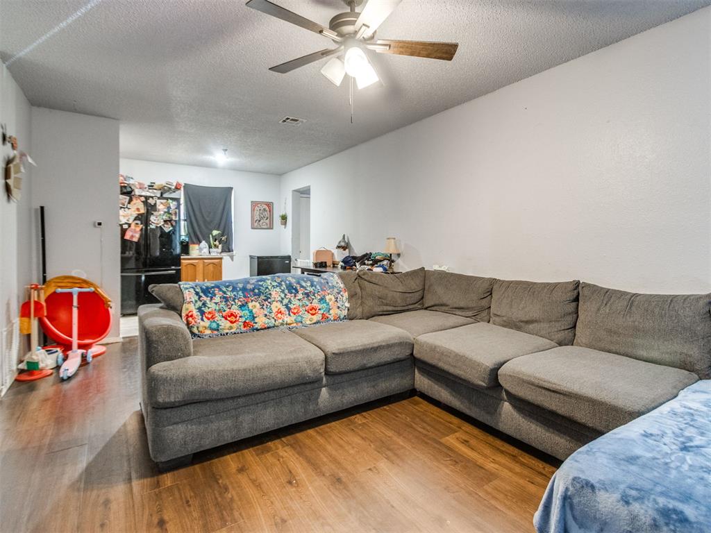 511 Holsey Drive Property Photo 4