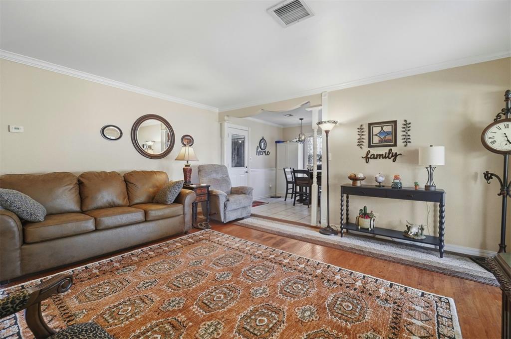 2512 Cherokee Strip Street Property Photo 15