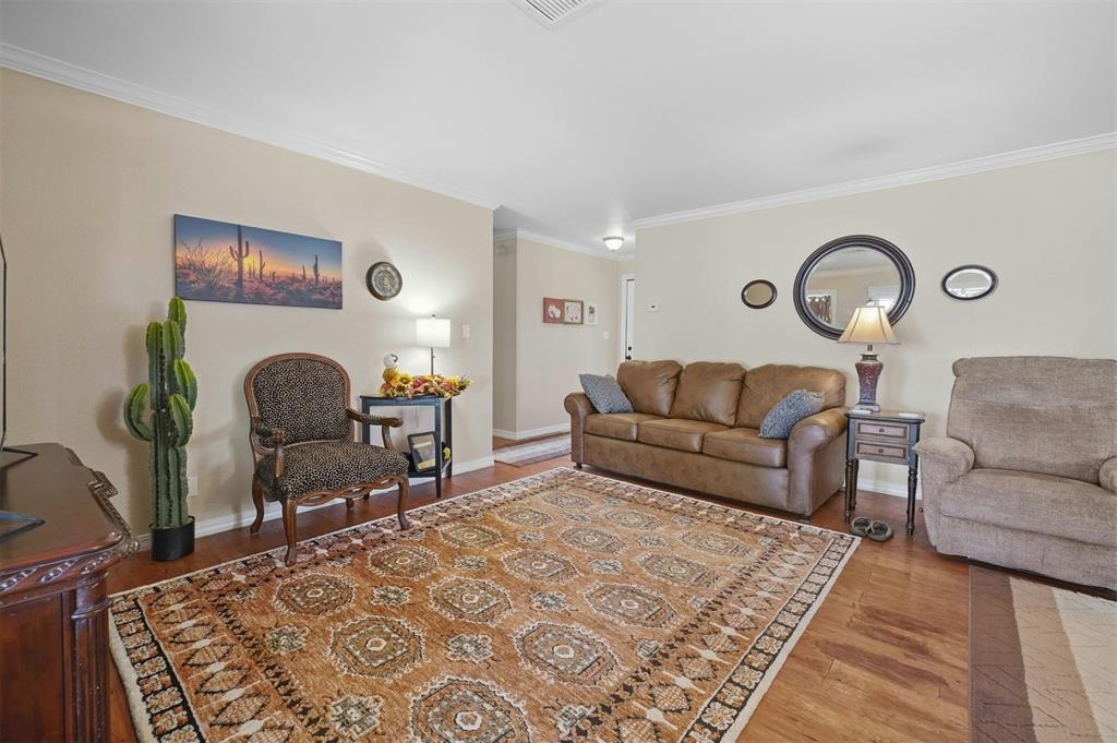 2512 Cherokee Strip Street Property Photo 16