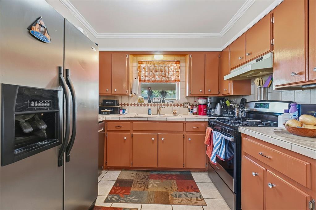 2512 Cherokee Strip Street Property Photo 19