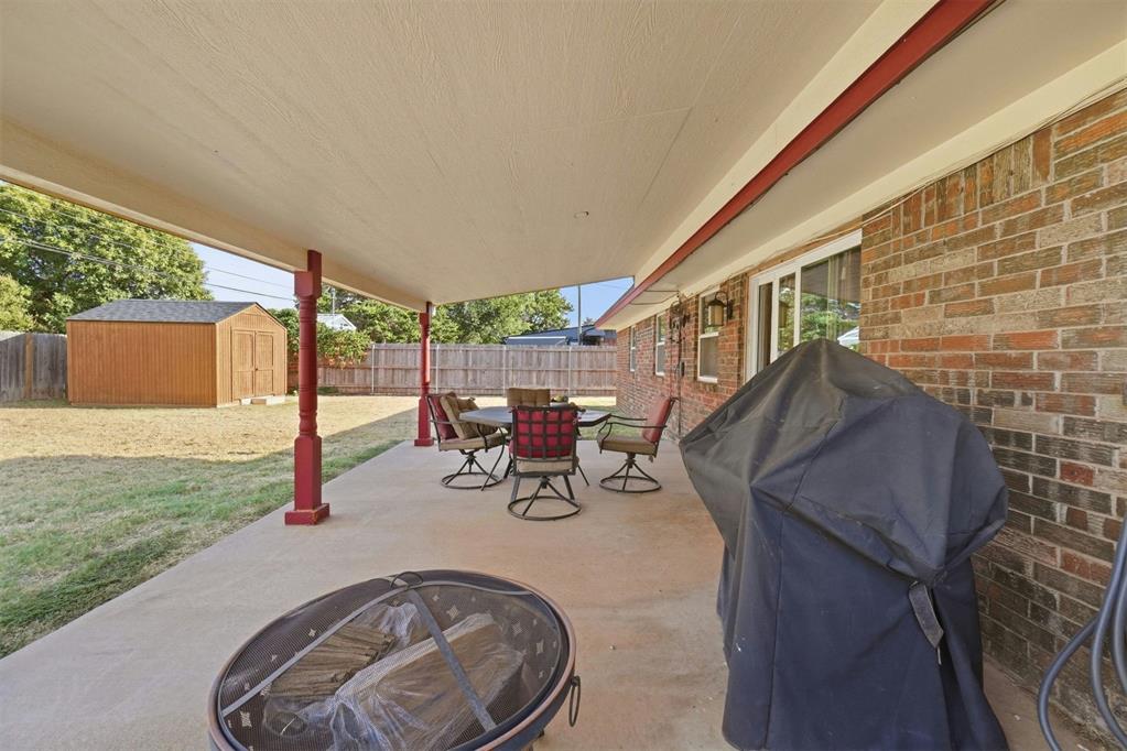 2512 Cherokee Strip Street Property Photo 38