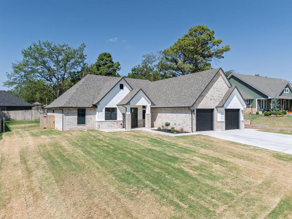 1804 Larkin Lane Property Photo 1