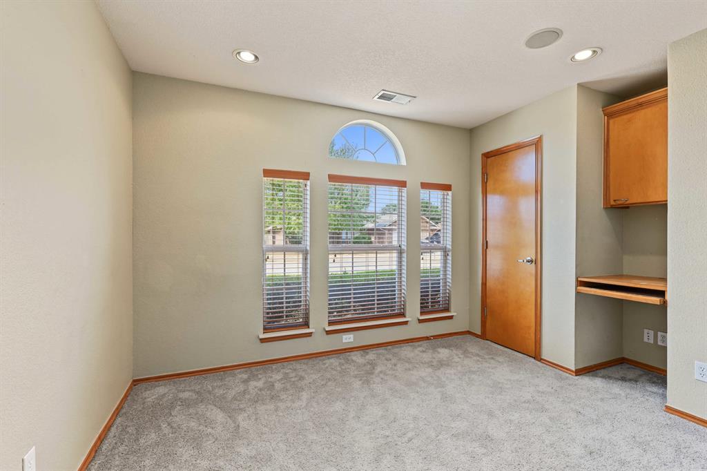 906 Renita Street Property Photo 15