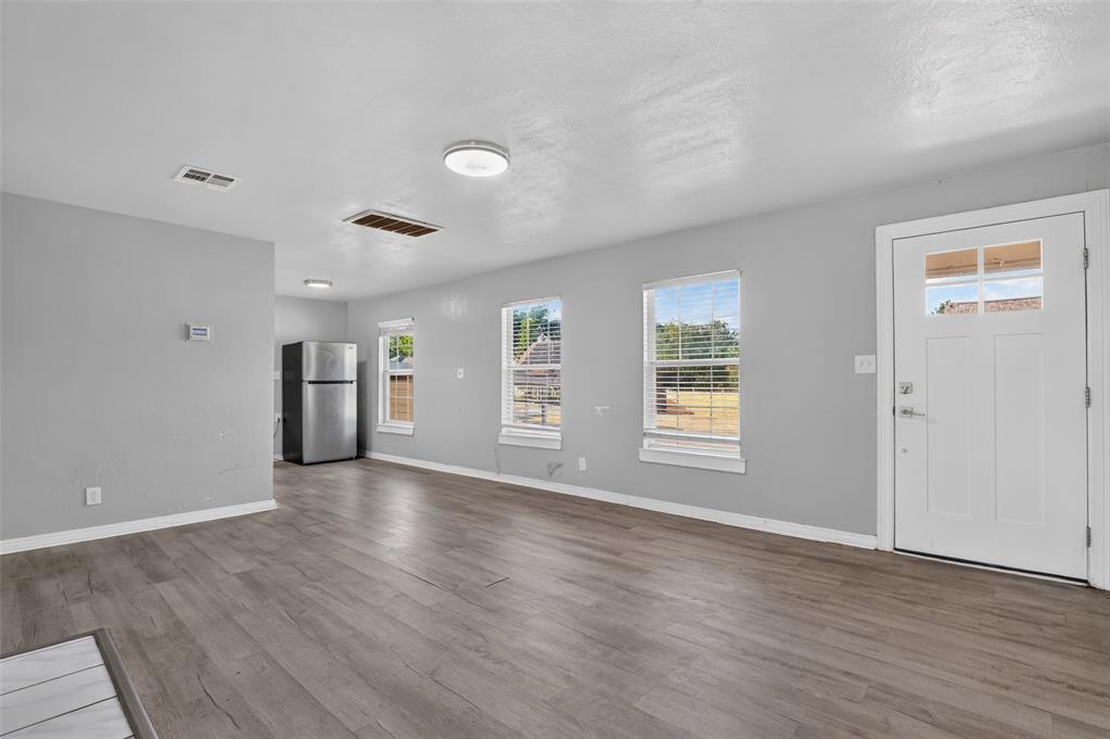 2340 Cashion Place Property Photo 3