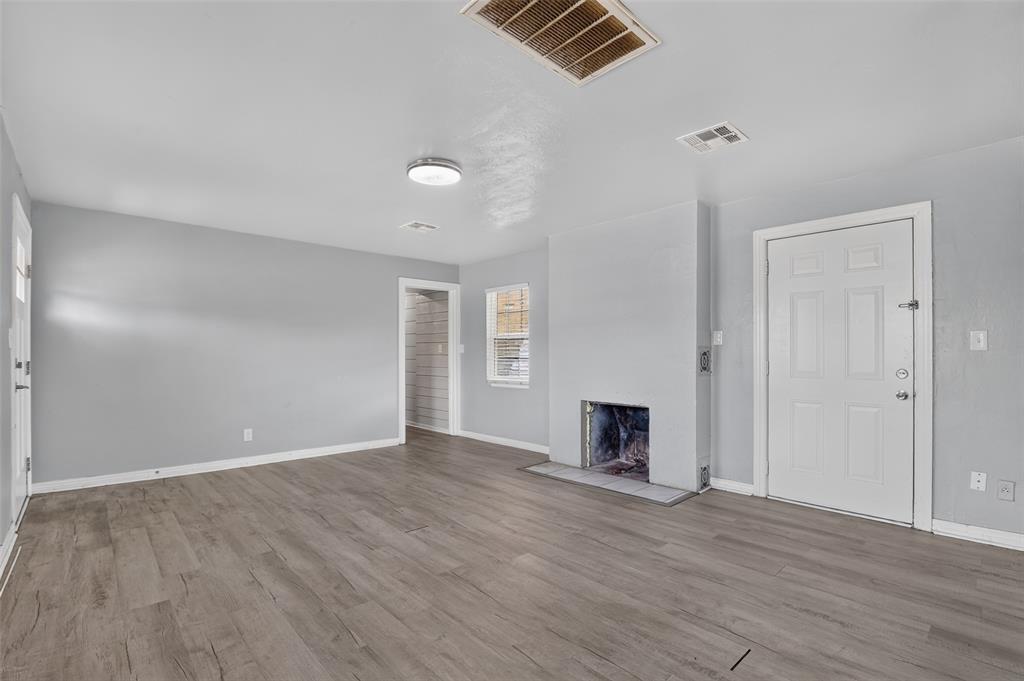 2340 Cashion Place Property Photo 4