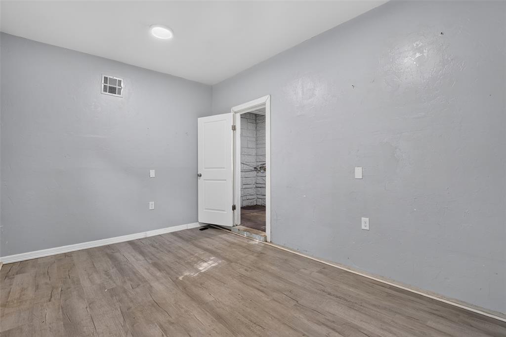 2340 Cashion Place Property Photo 8