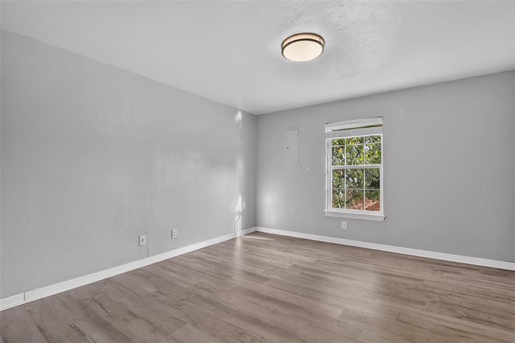 2340 Cashion Place Property Photo 15