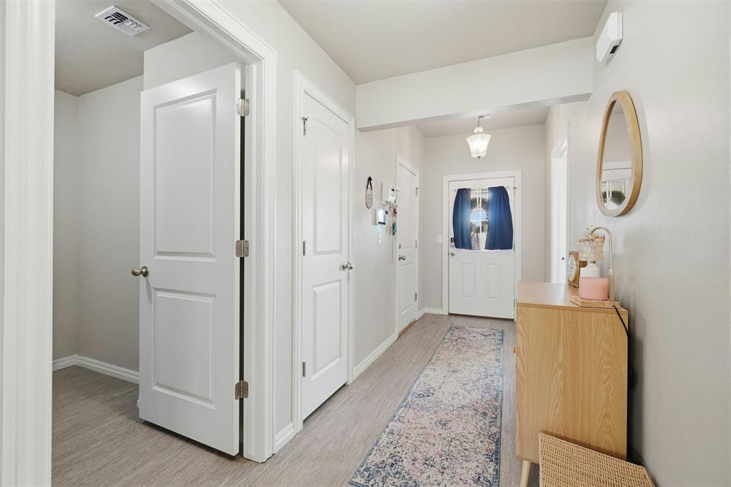 1509 Avalon Drive Property Photo 5